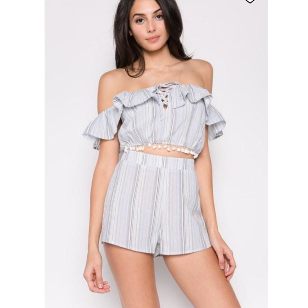 Off the Shoulder Cropped Top